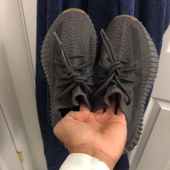 ✅ Yeezy “Cinder” Non-Reflective size 5! Worn Once ✅ - Picture 8 of 16